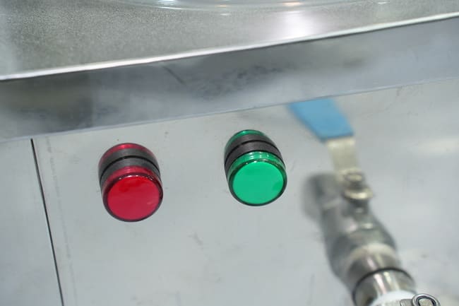 Đèn báo phát tín hiệu hoạt động của nồi phở