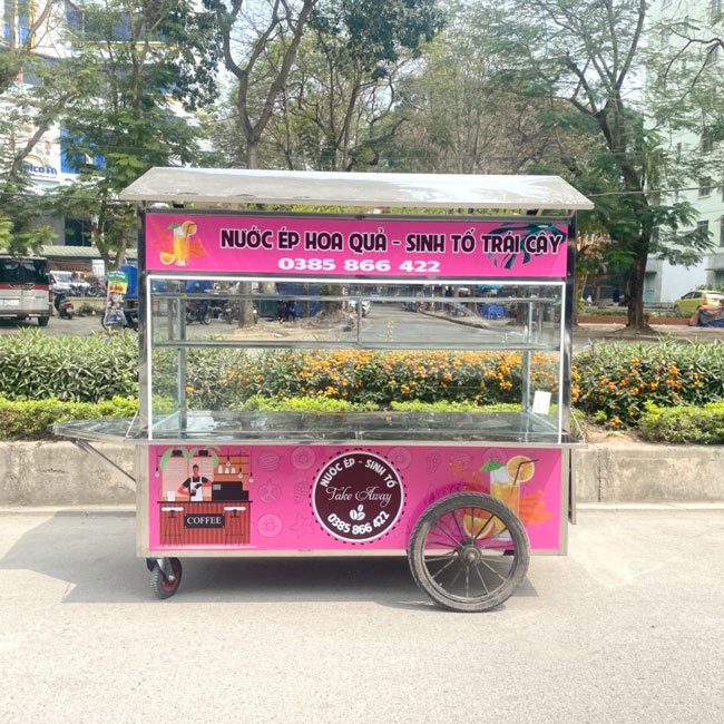 Mặt trước trưng bày sản phẩm nổi bật, dễ thu hút khách