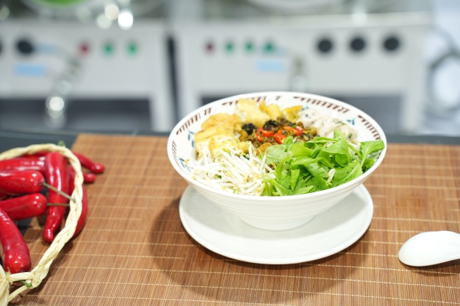 Nấu phở dễ d&agrave;ng nhanh ch&oacute;ng