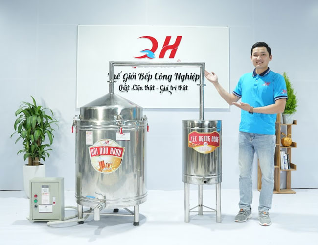 Tháp giải nhiệt ngưng tụ hơi rượu