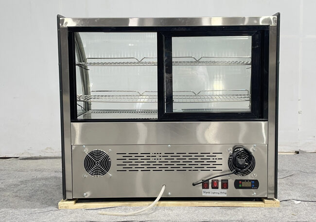Tủ trưng bày bánh kem 90cm hỗ trợ doanh thu bán bánh