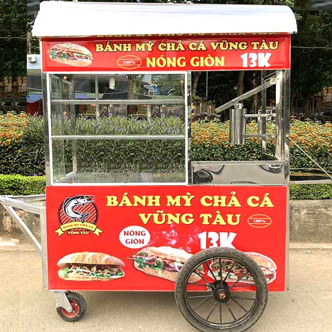 Xe bánh mì chả cá 1m8 Quang Huy 