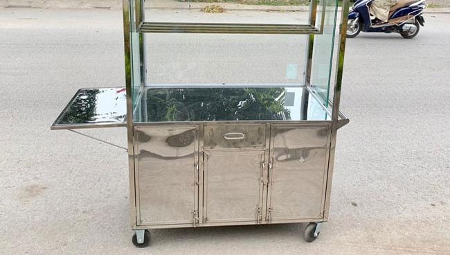 Khu vực sơ chế nguyên liệu xe hamburger 2m