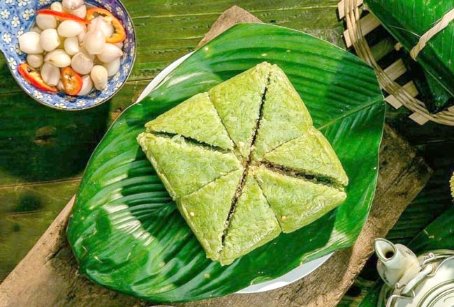 Bánh chưng chín đều, màu đẹp mắt