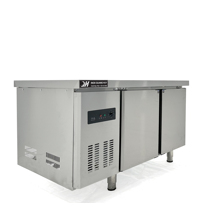 Tủ mát bàn chặt 320L làm lạnh trực tiếp