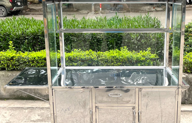 Mặt bàn chế biến rộng