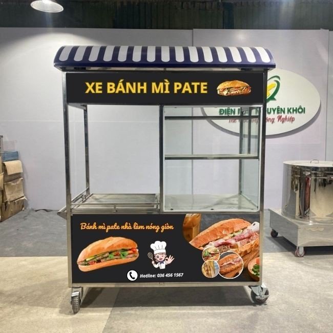 Trang trí xe bánh bán bánh mì bằng font chữ lớn kèm hình ảnh 