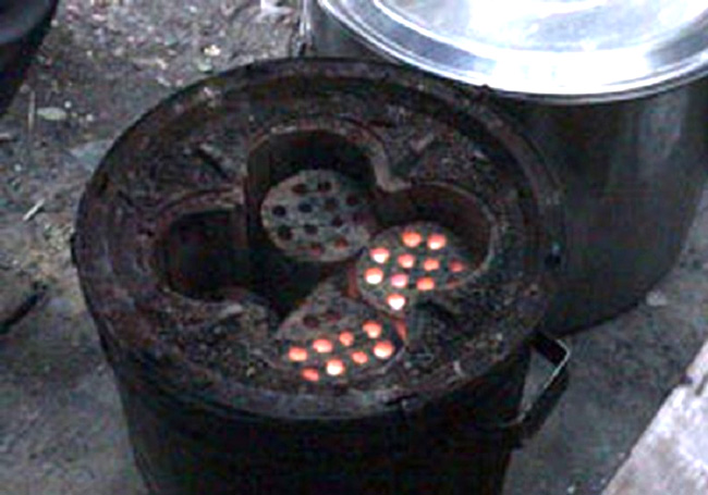 Khí thải từ than gây ô nhiễm