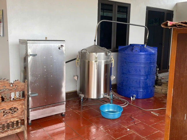 Tủ cơm công nghiệp cũ trên hội nhóm facebook