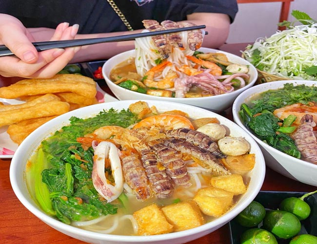 Bún hải sản