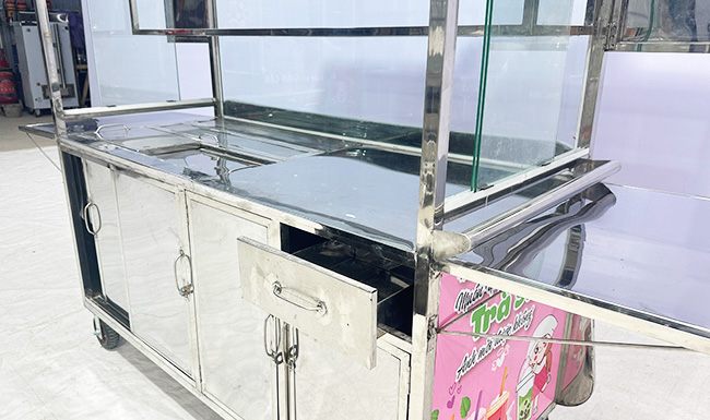 Kiểm tra các thiết bị và phụ kiện đi kèm