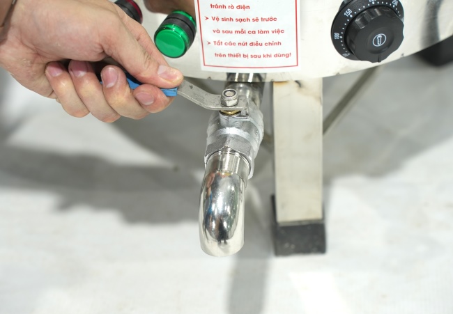 Van xả đ&aacute;y nồi ch&aacute;o