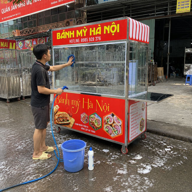 Vệ Sinh Xe Sau Mỗi Ngày Bán