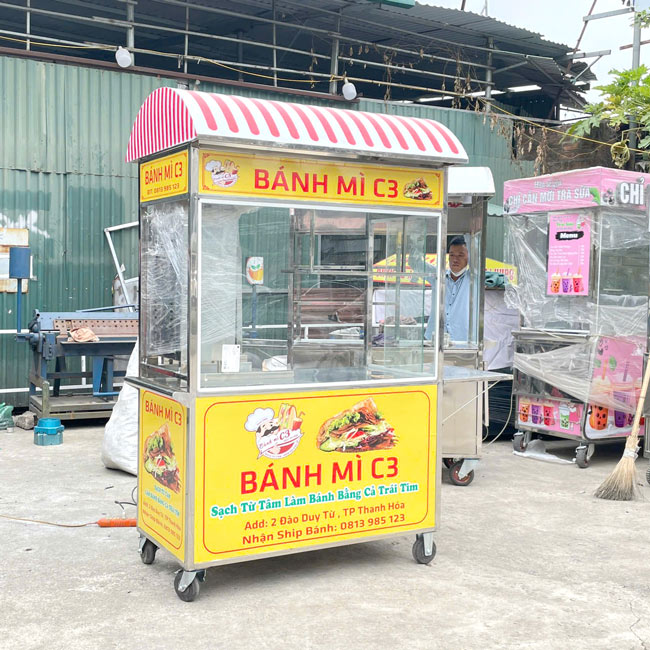 Khoảng cách an toàn tối thiểu giữa mép bếp nướng và khu vực chế biến bánh mì