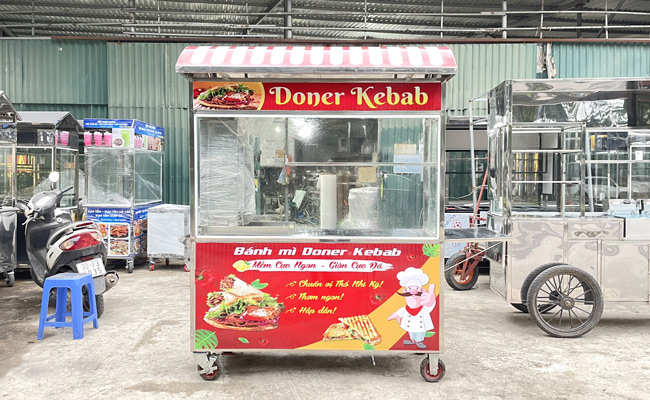 Xe bánh mì Thịt Nướng mái vòm 1m8 XBM-TNK1.8