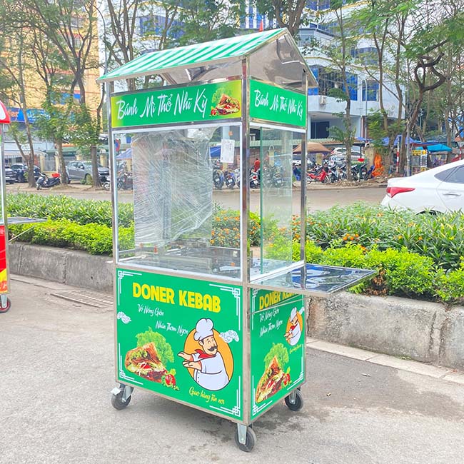Xe bánh mì thịt nướng tạo cảm giác sạch sẽ và hấp dẫn
