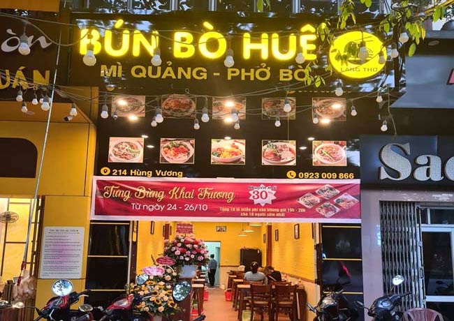 Bảng hiệu mica phát sáng