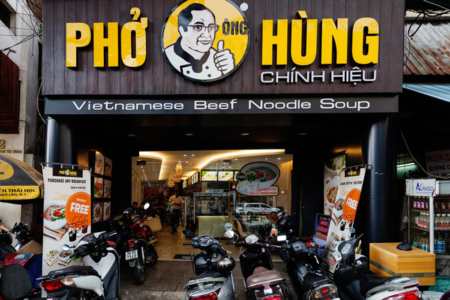 Bảng hiệu phở alu chữ nổi