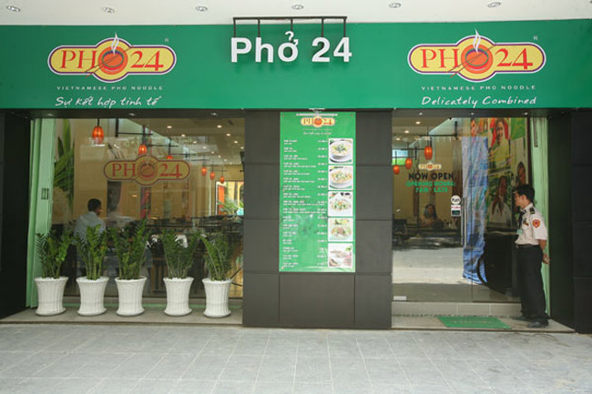 Bảng hiệu phở inox sang trọng