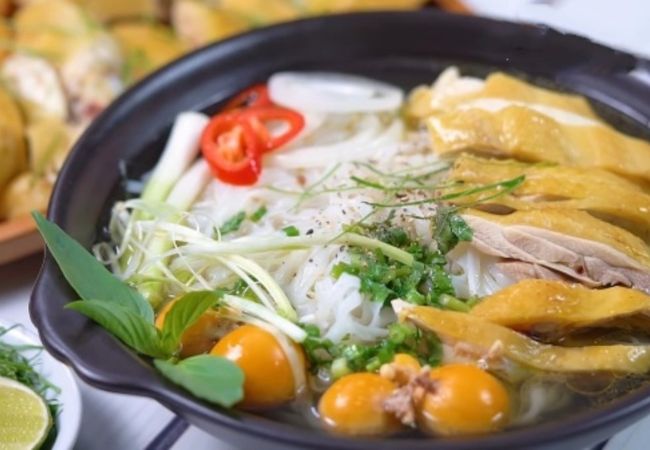 Phở gà Mai Anh thơm ngon đậm vị