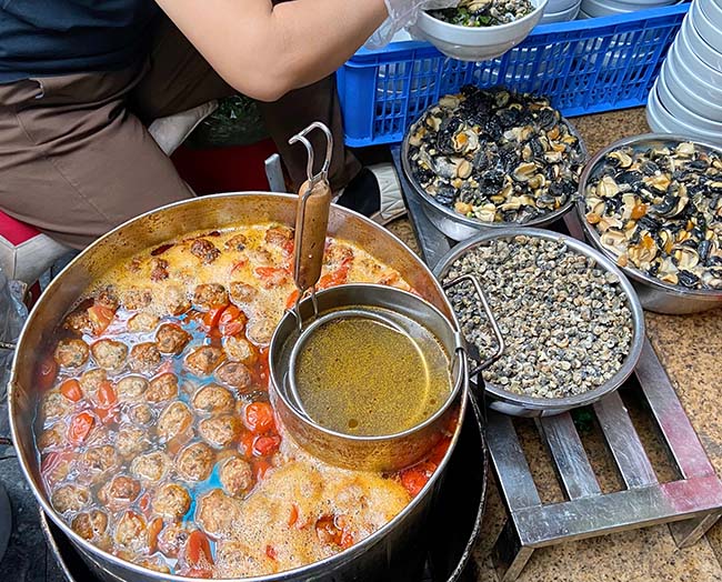 Nghiên cứu trị trường trước khi mở quán