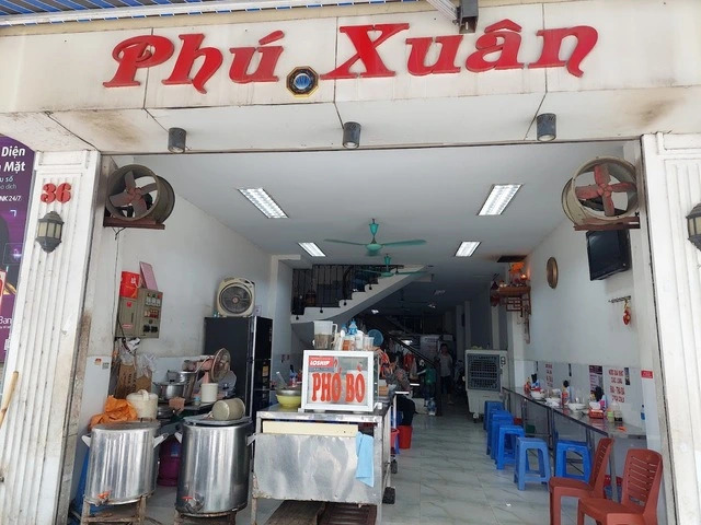 Quán phở bò ngon Phú Xuân