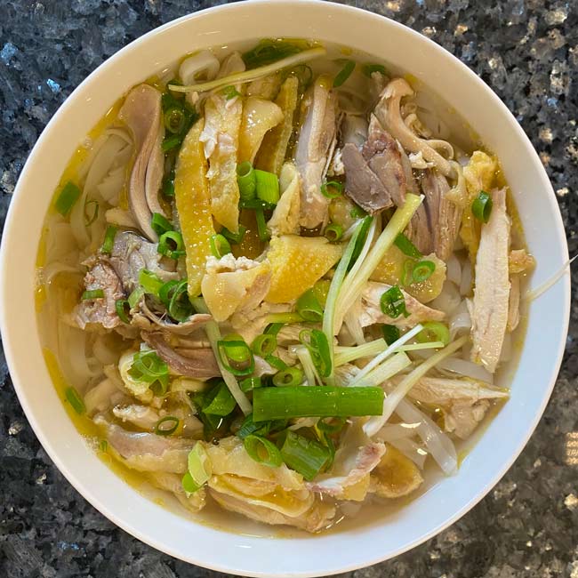 Phở đùi cánh