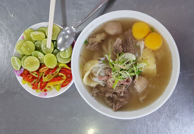 Phở tái nạm