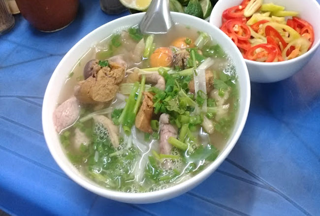 Phở tràng trứng gà