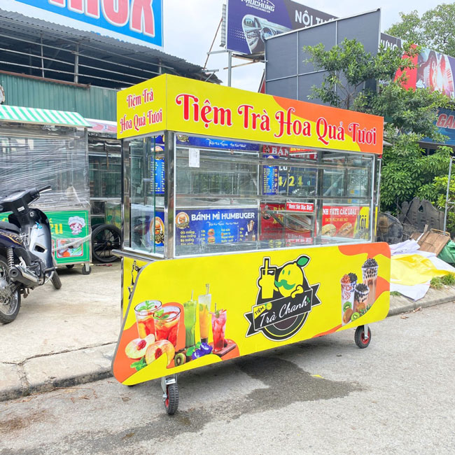 Tạo điểm nhấn bằng banner, băng rôn