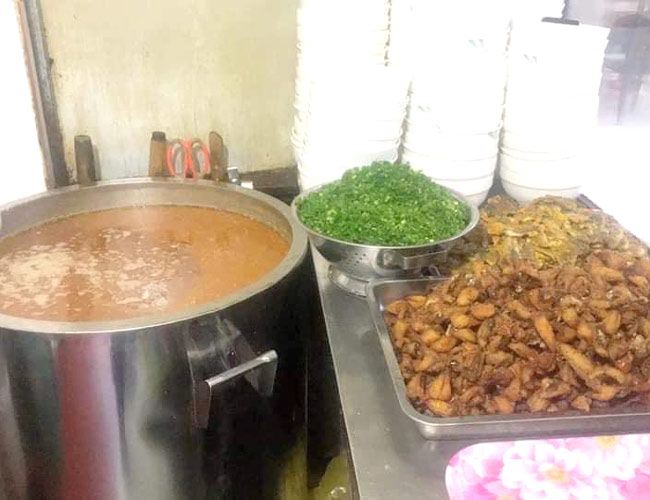 Chọn món ăn kinh doanh dễ bán