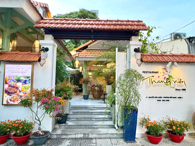 Phân khúc khách hàng quyết định cách bố trí không gian.