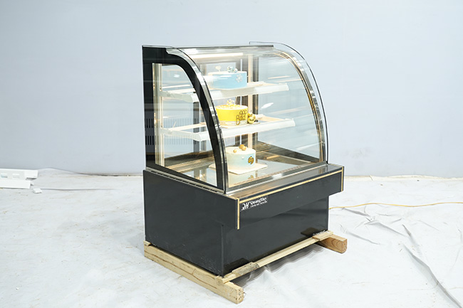 Những hạn chế của tủ bánh kem mini