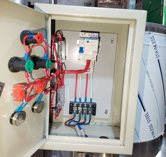 Tủ điện bị hư hỏng