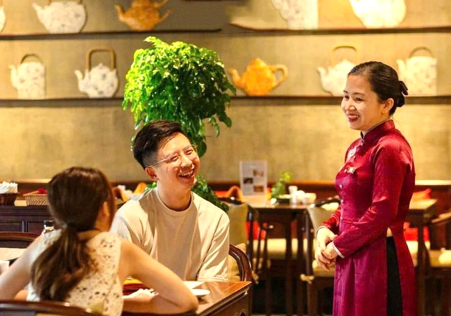 Tiếp Nhận Phản Hồi Để Điều Chỉnh Món Ăn và Dịch Vụ