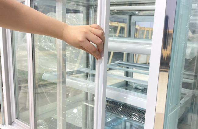 Cửa lùa trước
