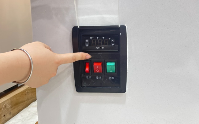 Hệ thống bảng điều khiển