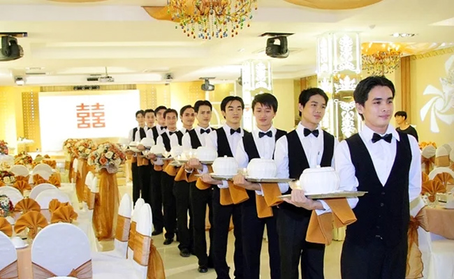 Tuyển Dụng Nhân Sự Phù Hợp Với Quy Mô Nhà Hàng