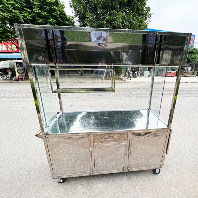Xe bán gà rán KCC 1m5 mái bằng phân chia khu chế biến và phục vụ