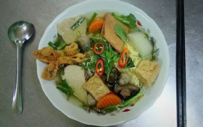 Cửa hàng phở chay Dì Tư