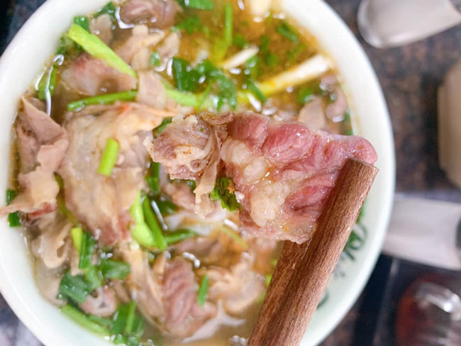 Phở gầu bò