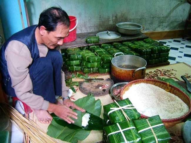 1kg gạo nếp gói được 4 chiếc bánh chưng vừa