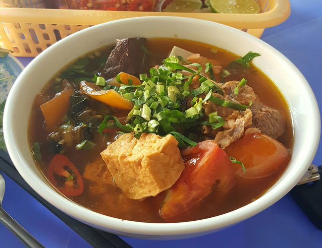 Bún riêu Cô Hương Béo