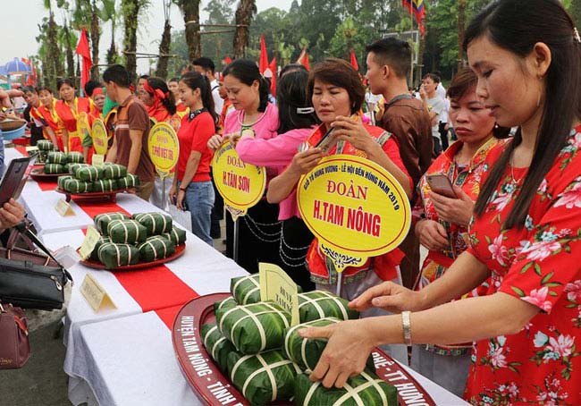 Cuộc thi làm bánh chưng