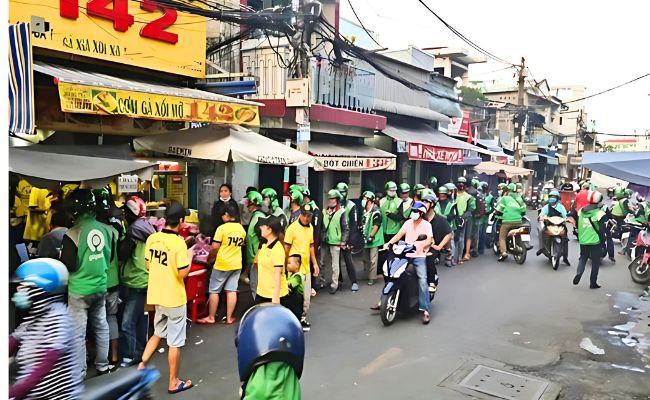 Tìm hiểu khách hàng