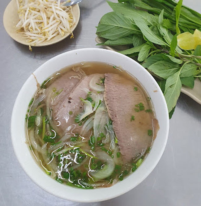 Phở bò nạm