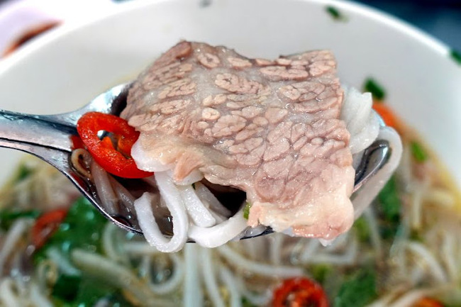 Phở bò tái nạm