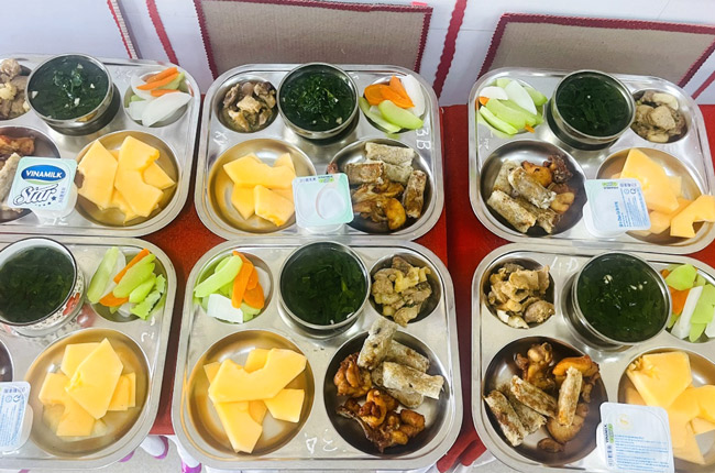 Phù Hợp Ngân Sách và Số Lượng Suất Ăn