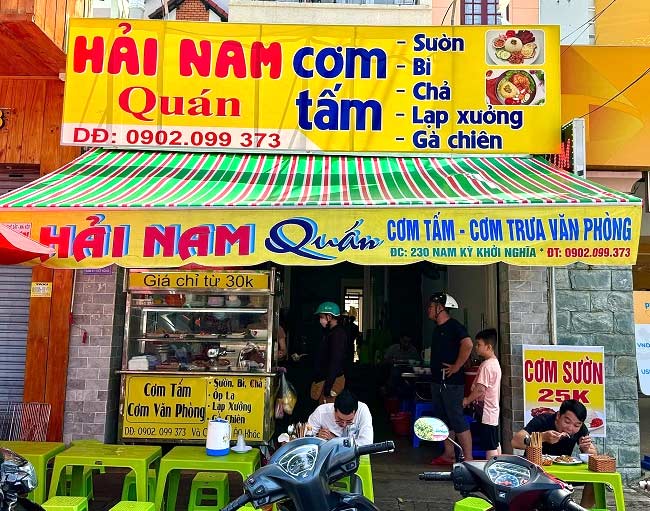 Bảng hiệu quán cơm thu hút