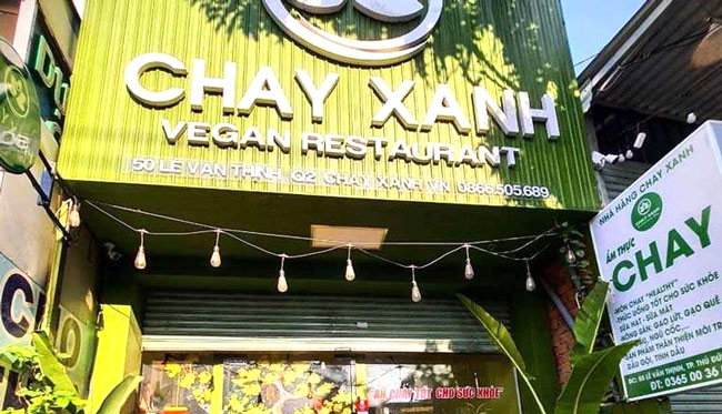 Bảng hiệu quán cơm Chay Xanh